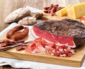 La Merenda Tirolese Speck salsiccia cruda Handl Tyrol
